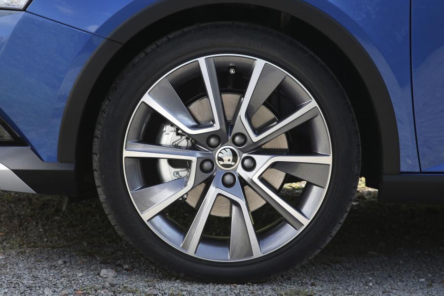 Колеса Skoda Fabia Combi ScoutLine (NJ) 2018 года  (WW) (фото 4 из 16)